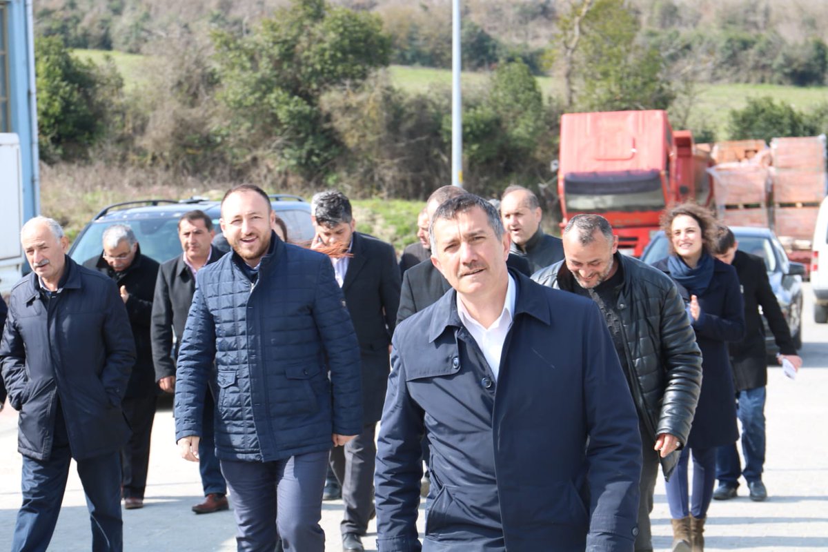 Seçime tam kadro hazırız 💪
Sanayi esnaflarımızla kucaklaşmaya, dertleşmeye ve Cumhur İttifakımızın Belediye Başkan Adayı @alicopcu57 başkanımız ile birlikte #Sinop'u marka şehir haline getirecek projelerimizi anlatmaya devam ediyoruz.
Bugün Küçük Sanayi Sitemizdeydik..