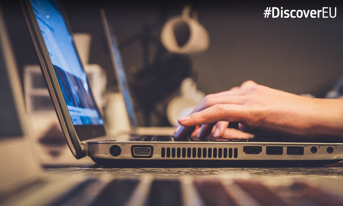 How should I complete the #DiscoverEU booking form again? ⁉️🤔 No worries, all information is gathered here, check it out 👉 help.start-discover.eu/category/85-co… #EUandME
