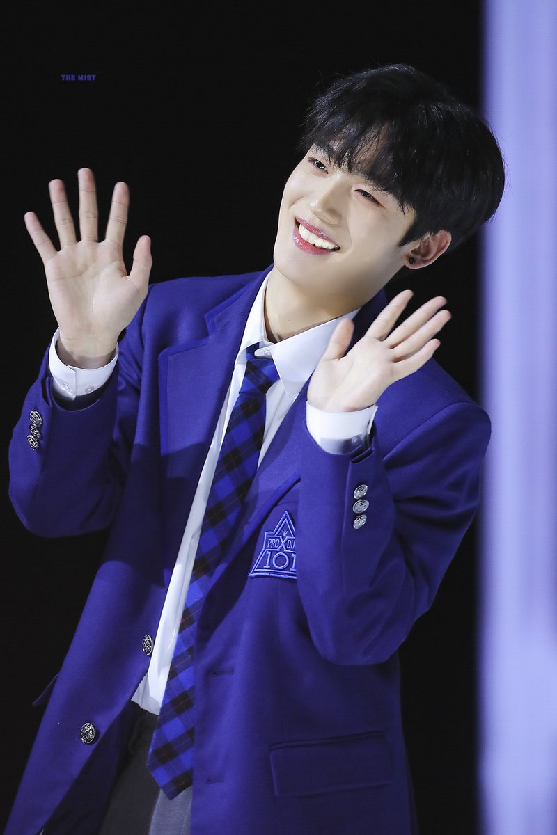 unn_nxne31's tweet photo. คิมโยฮัน จากค่ายOUI Ent. พ่ายเด็กค่ายนี้ตล๊อดดมาตั้งแต่ดงฮัน เด็กค่ายนี้ดูมีอะไรดูโปรไฟล์ดีรูปหล่อพ่อรวยกันทุกคน น้องโยฮันนี่มีความสามารถด้าน เทควันโด เคนโด้ อะไรพวกนี้ด้วย 

#KIMYOHAN #PRODUCEX101 https://t.co/WfdzOtq8cz