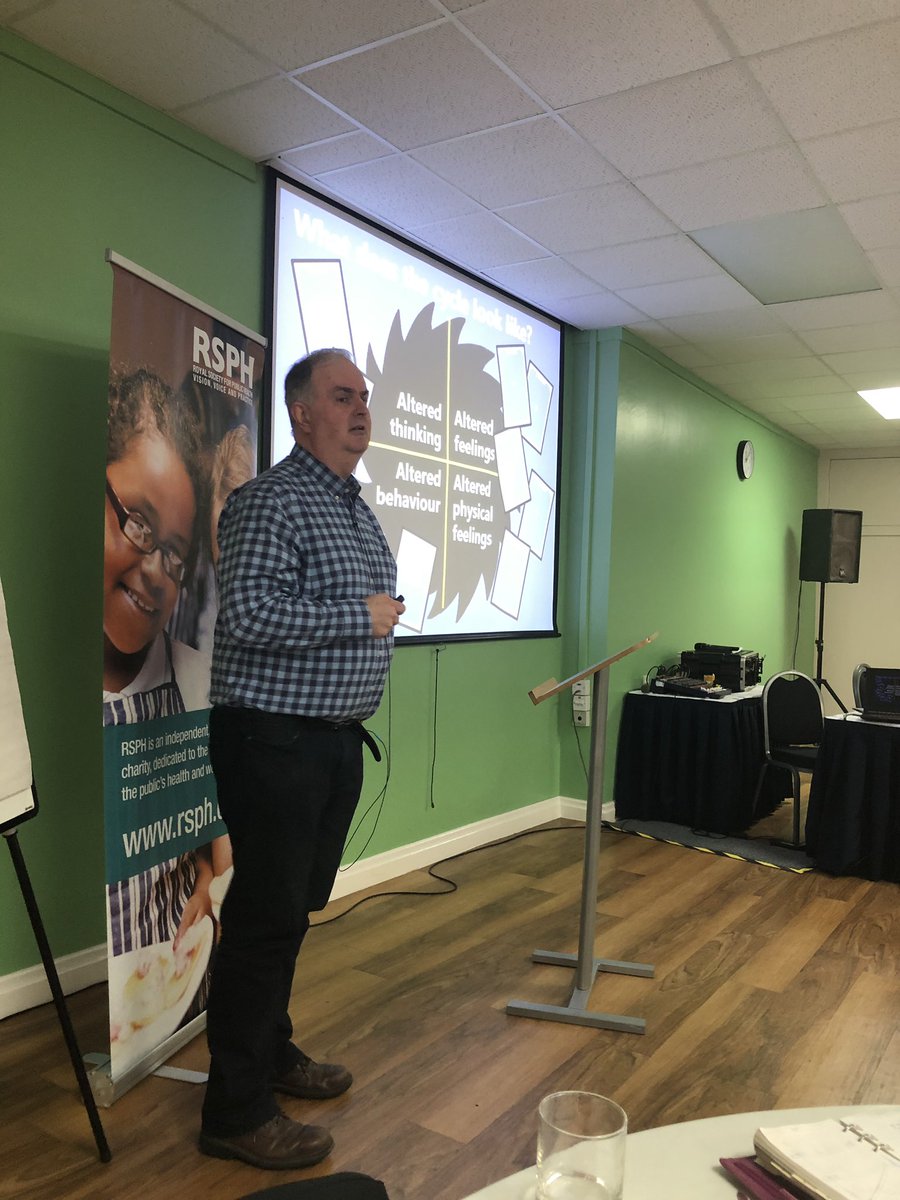 NellyAraujoW's tweet photo. Professor Chris Williams from @fiveareas presenting innovation and psychosocial approaches at #connect5north with @R_S_P_H @HEE_NWest https://t.co/9ixA2FzLx2
