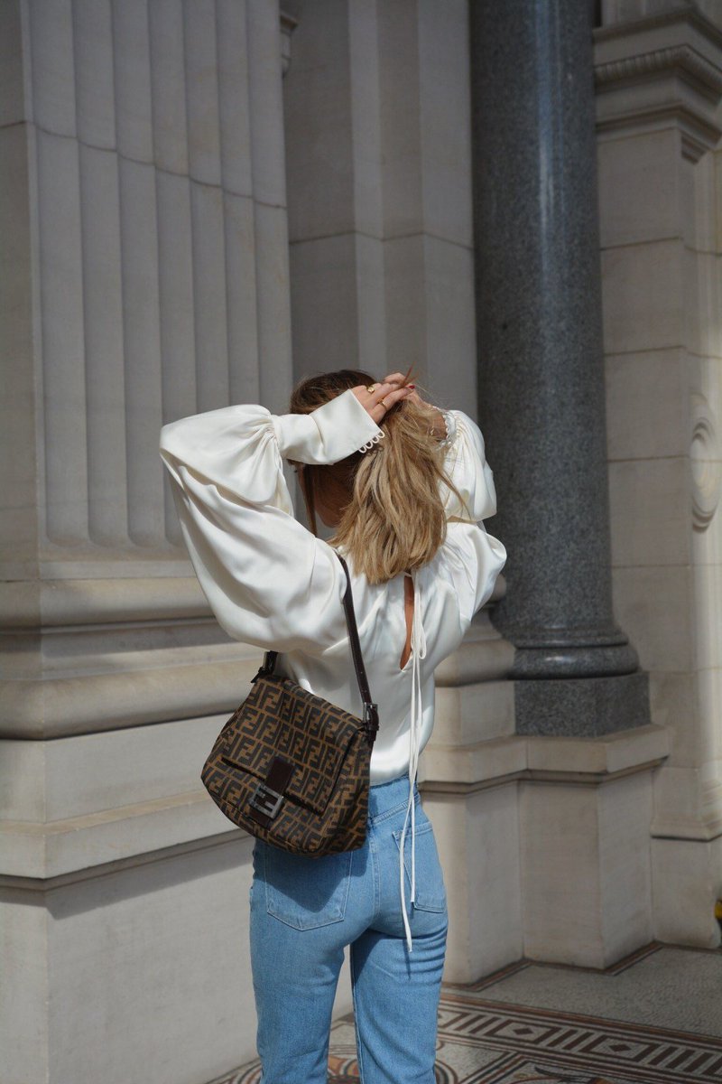 Blue Jean Look jessicaandlove.com/2019/03/21/blu…