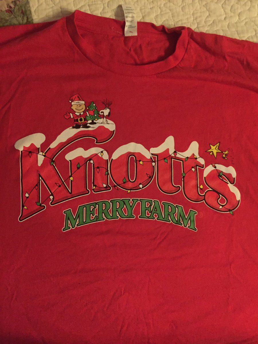 Day 79 is another Christmas shirt.   Last Christmas we got Knott’s passes again and it has been fun spending time there with my sweetie.   Can’t wait for the boysenberry festival later this month.  #knottsmerryfarm #knottsboysenberryfestival #newyeartshirtchallenge #graphictees