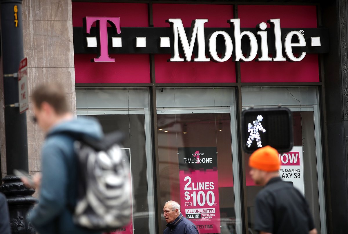 T-Mobile starts testing wireless home internet service theverge.com/2019/3/21/1827…
