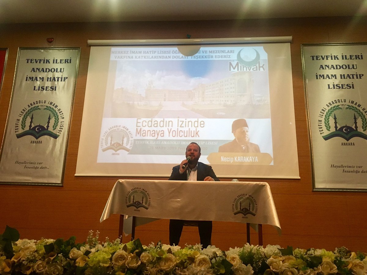 HasanDavulcu's tweet photo. Tevfik İleri Anadolu İmam Hatip Lisemizde @mihvak tarafından düzenlenen @necip_karakaya kardeşimizin söyleşi programına katıldık.
Nefes aldık 🙏🏻
@sinanaksu https://t.co/BVibHUAAge