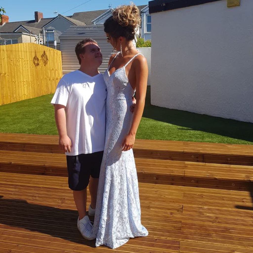 Brooke Jones tweet media