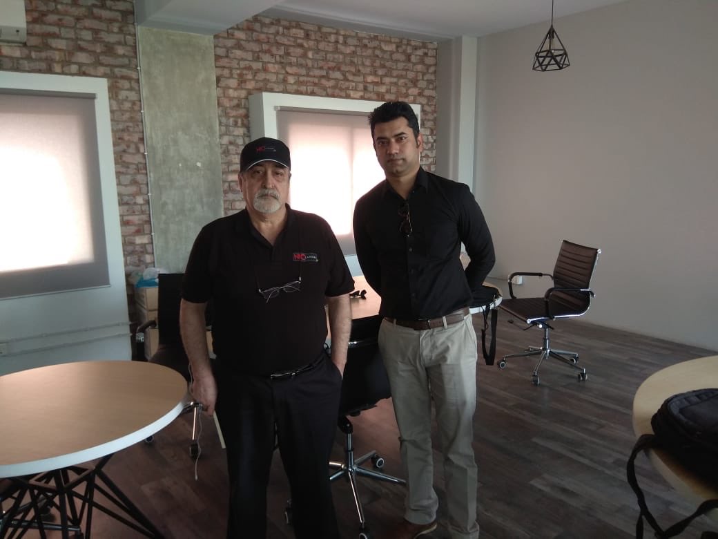 fsherjan's tweet photo. With @anishiekh and team #baseH at @NIC_Karachi. Was wonderful to catch up with Anis and discuss where opportunities were opening up for #Dante #BaseH premium product. https://t.co/sDpxs9pbL8