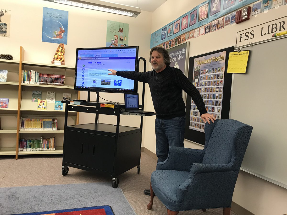 GKozloskiSawIT's tweet photo. Just a little taste of technology at our first #techtasting #greatstaffmeeting @PearDeck @fsslibrary @geoguessr @Flipgrid @BookCreatorApp https://t.co/dc3vszxVY2