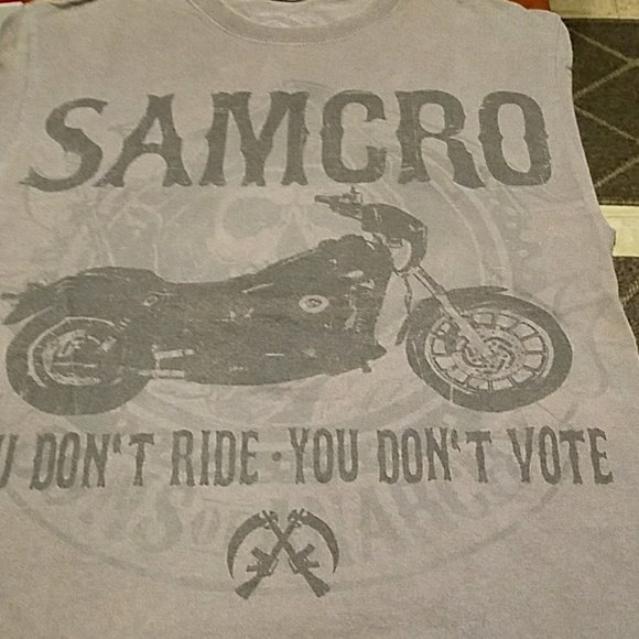inc_earn's tweet photo. So good I had to share! Check out all the items I'm loving on @Poshmarkapp #poshmark #fashion #style #shopmycloset #sonsofanarchy #callaway #versacecollection: https://t.co/tMslfhACVg https://t.co/vBG0t48eTu