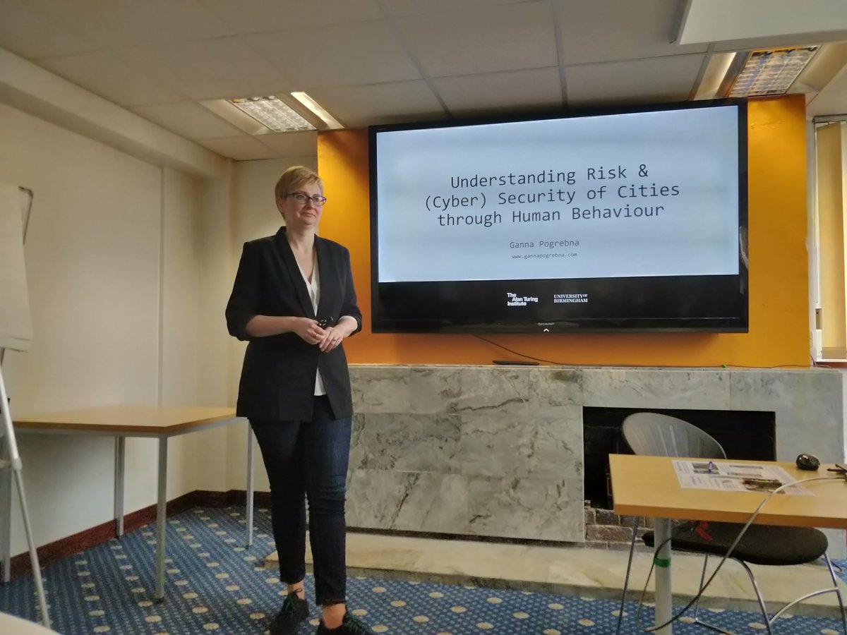 <a href="/decisionalysis/">Ganna Pogrebna</a> is giving the first keynote talk for today at the <a href="/DreamCDT/">DREAM CDT</a> Symposium
<a href="/unibirmingham/">Uni of Birmingham</a> <a href="/turinginst/">The Alan Turing Institute</a>