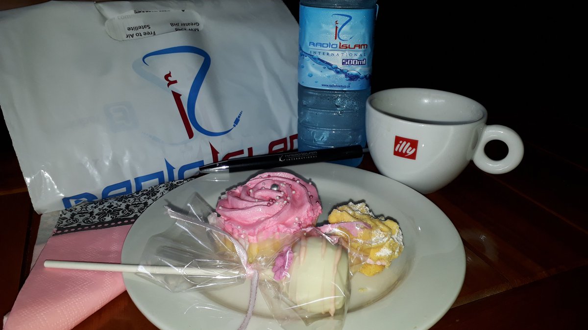 bint_ansarmeeah's tweet photo. To all the sisters who came out this morning despite the rain and made our event a success...we thank you
Jazakallah Khair!
To those who couldn't attend, we most certainly will follow up this event with many others bi'ithnillah...
#sisterhood #supportgroup #cuppawitharevertsister https://t.co/QNWe2vS6AX