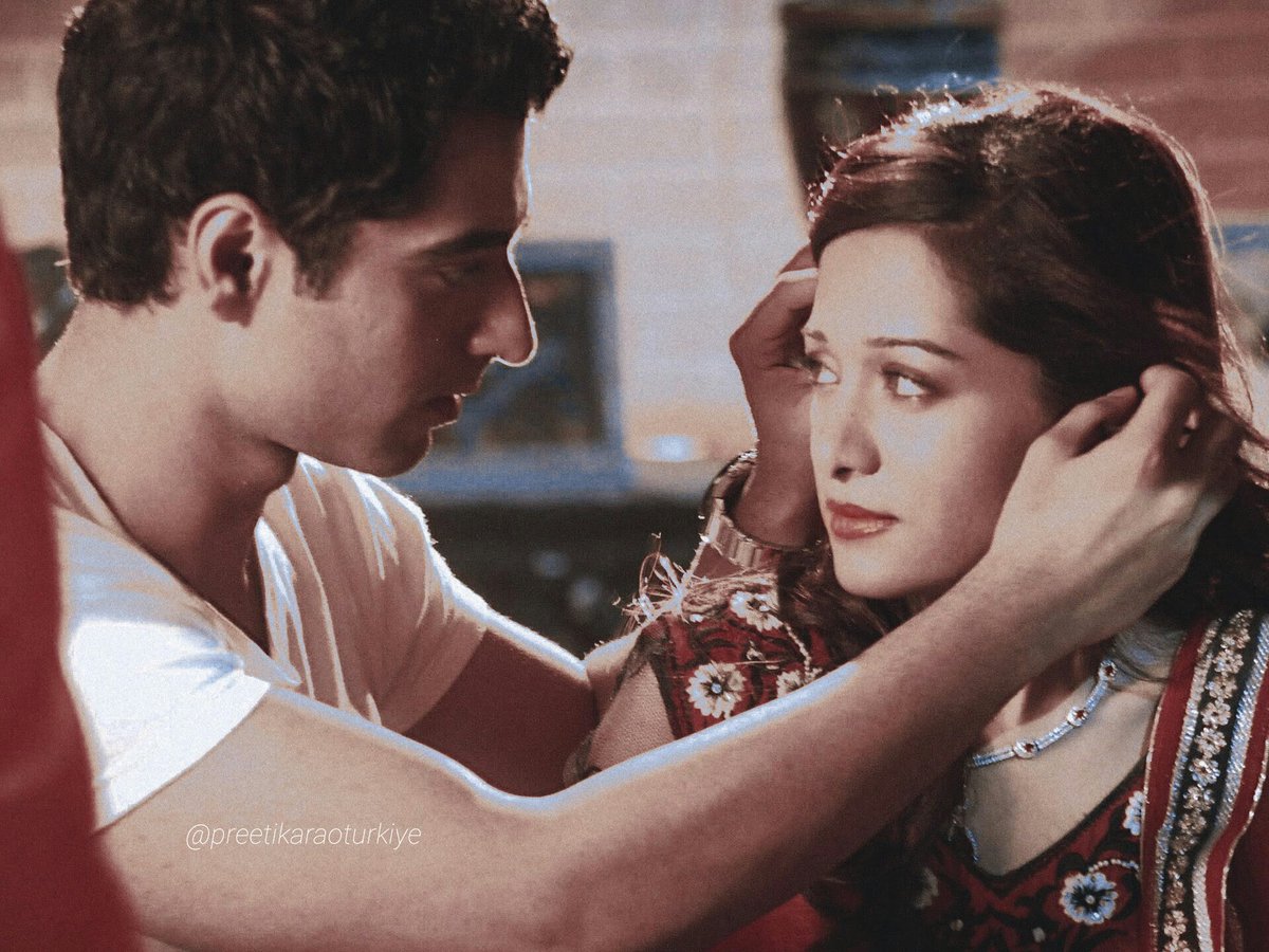 Preetikaraotur1's tweet photo. Tera naam se hi roshan mera hai jahaan☄  #preetikapree #preetikarao #prian #malikaefans #beintehaa #benimsin #lovekahaiintezaar #laalishq #tellywood #bollywood #harshika #harshadarora #zaaya #zaya #aaliyazainabdullah #zainabdullah https://t.co/9wzSzl7QKn