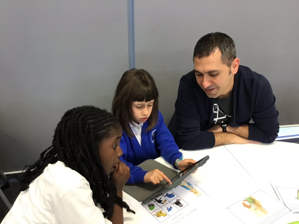 RachelOnyeanusi's tweet photo. A big thank you to all the parents who came in to 2B to learn with their children today. It was wonderful to have you all and I hope you enjoyed seeing how technology can be a powerful tool when reading.#comelearnwithme #NWFed https://t.co/bC8l9WZ0Iz