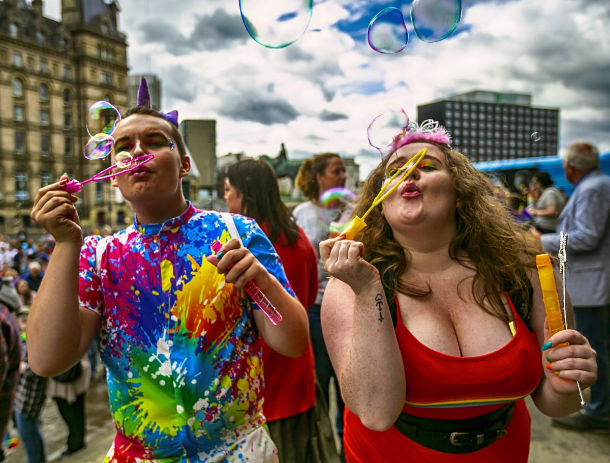 DIVAmagazine's tweet photo. ๐ @PrideInLpool have announced their dates for 2019 ๐ The free #Pride festival will return to #TithebarnStreet in the city centre on Saturday 27 July with live music, a youth zone and a whole host of #inclusive activities, stalls and more! Fancy it? https://t.co/l8s1GXMZSn โจ https://t.co/eDxUz6XOCz