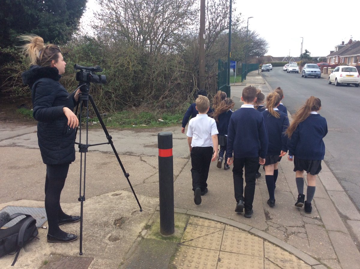 The school council in front of the media on Friday to promote their road safety project.  On hand were our local road safety officer from NEL and councillors.