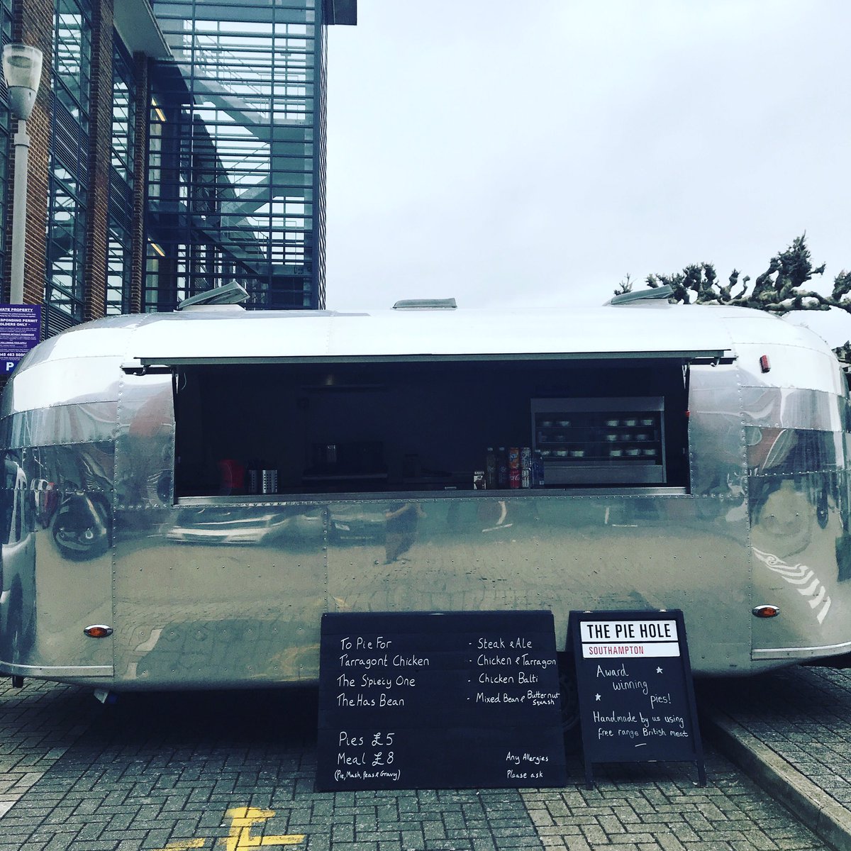 Perfect #pie weather today. We’re @farnboroughbp today serving up #pieandmash for lunch 11.30am - 2pm. #pies #foodtrailer #foodtruck #farnboroughbusinesspark #eventcatering
