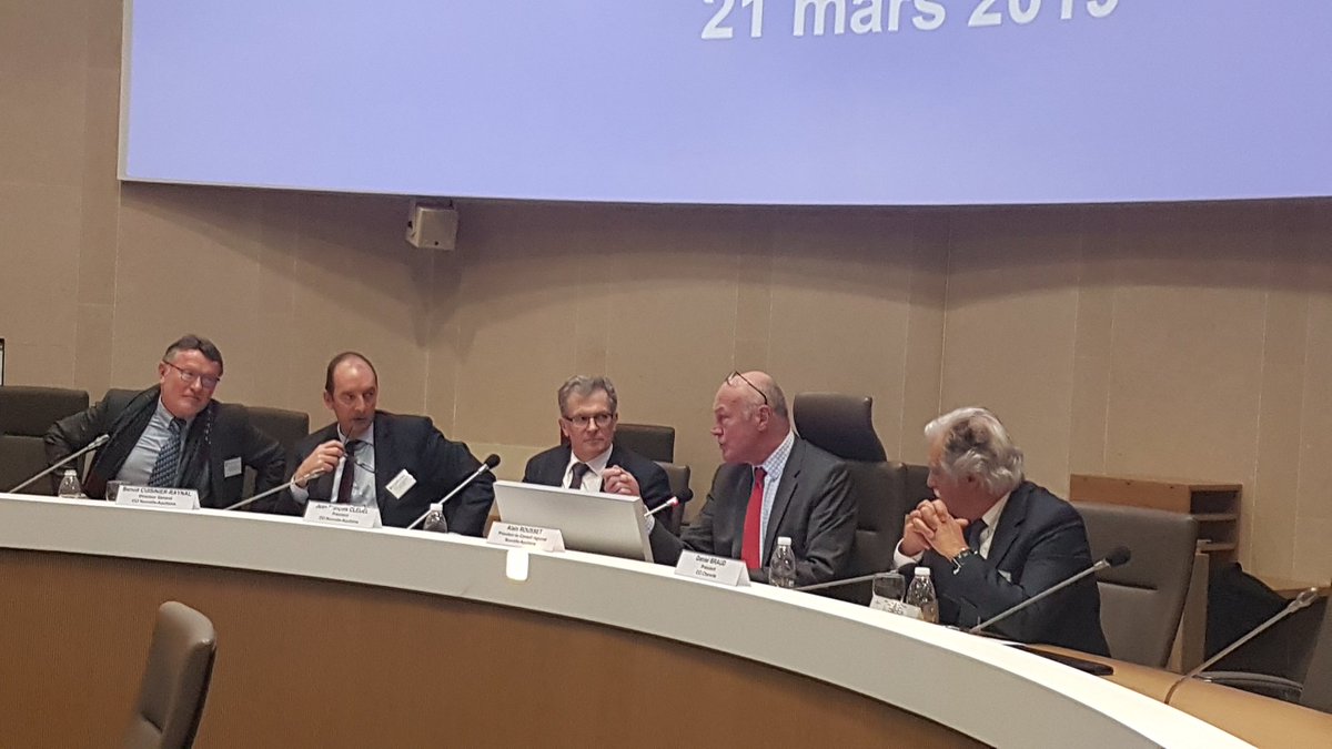 CCINleAquitaine's tweet photo. Merci @al_rousset qui intervient en AG #CCINA2019 et qui salue la collaboration @NvelleAquitaine / #CCI au service du développement économique de #NouvelleAquitaine https://t.co/mJ20d9vgk1
