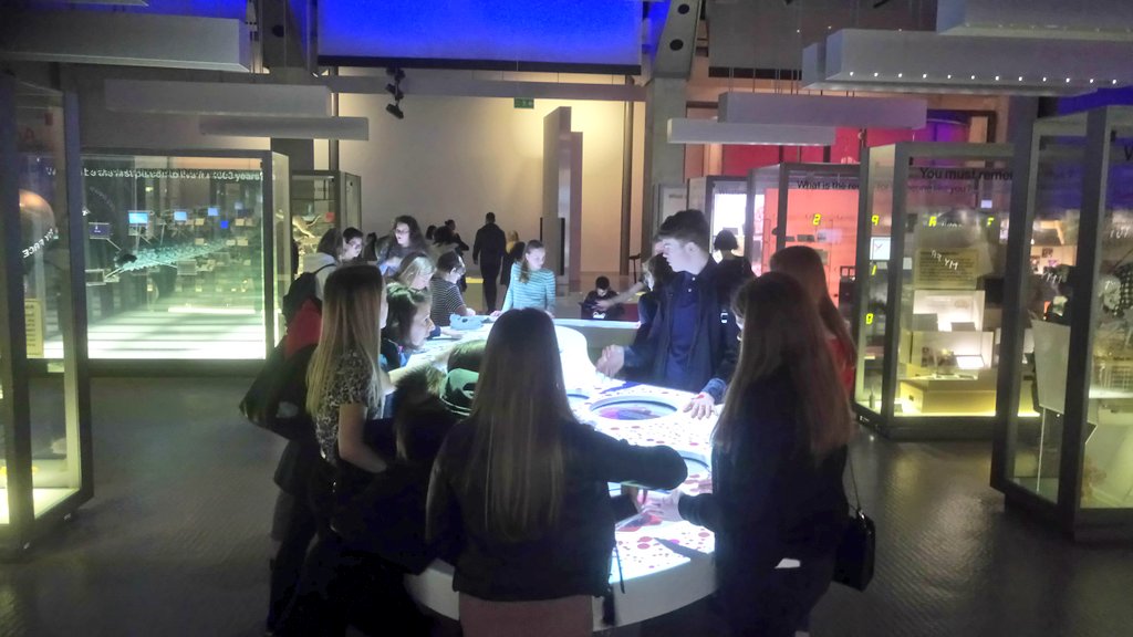 MX_Humanities's tweet photo. Yr10 Psychology students exploring the "Who am I?" Science Museum in London! @MiltoncrossAcad @sciencemuseum https://t.co/EAcQAQuIqp