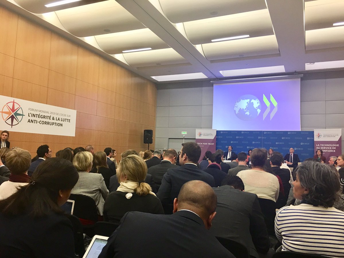 AngieNavarroMX's tweet image. At the @oecdgov #OECDintegrity #anticorruption #TechForTrust forum in #Paris, @ Responsible Lobbying panel, the Mexican initiative #3de3 by MX TI @IntegridadMx was mentioned as a successful practice to fight #ConflictofInterest &amp;amp;
#corruption 👏🏼👏🏼💪🏼 
Cc @rafagaceves @ebohorquez