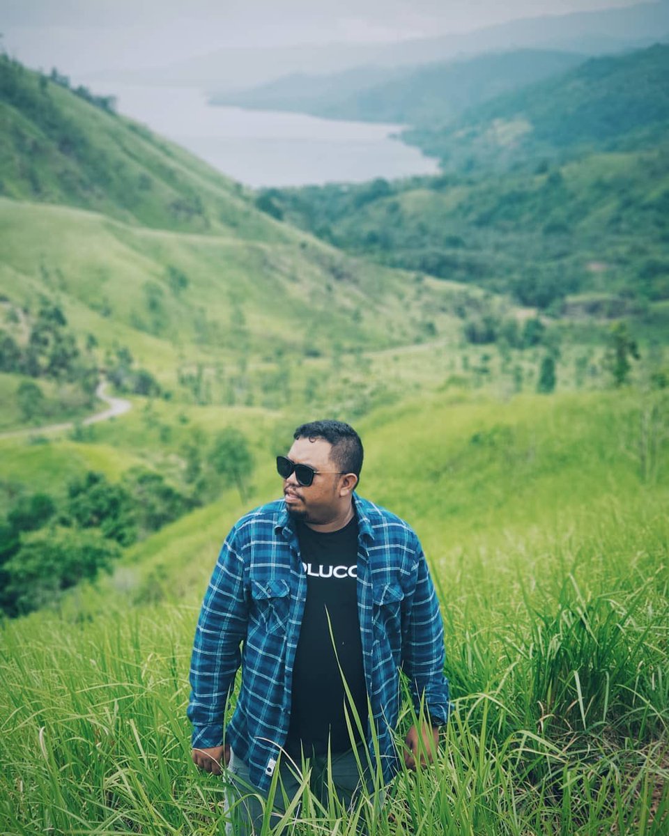 Febrian Lilipaly with our #MoluccaTees
—
📍 Piru, Seram Bagian Barat, Maluku, Indonesia
create some good vibes!