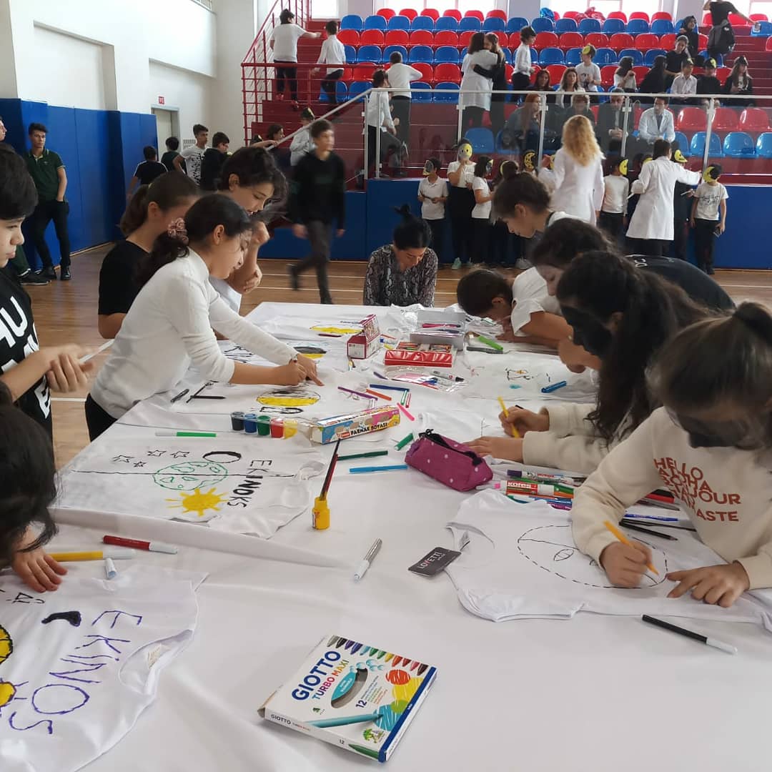 EKİNOKS FESTİVALİ'DEN UNUTULMAZ KARELER... <a href="/ezgidrsn_/">Ezgi Dursun</a> @SanemBH <a href="/elvin_oven/">Elvin Öven Güçbilmez</a> <a href="/ereglidogakolej/">Kdz.Ereğli Doğa Koleji</a> <a href="/CANERZEP/">CANER ÖZÇEP</a> #dogadasosyalbilgiler #ekinoksfestivali