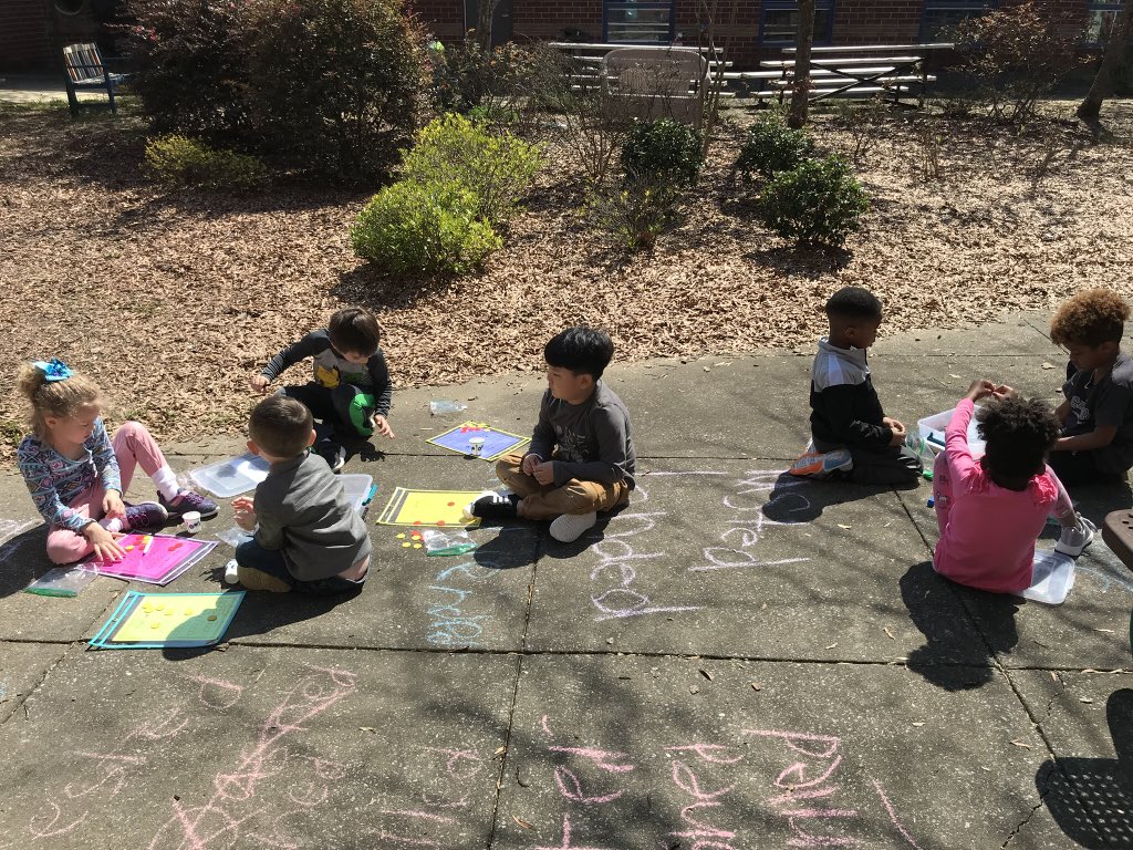 MissChristieKClass tweet media