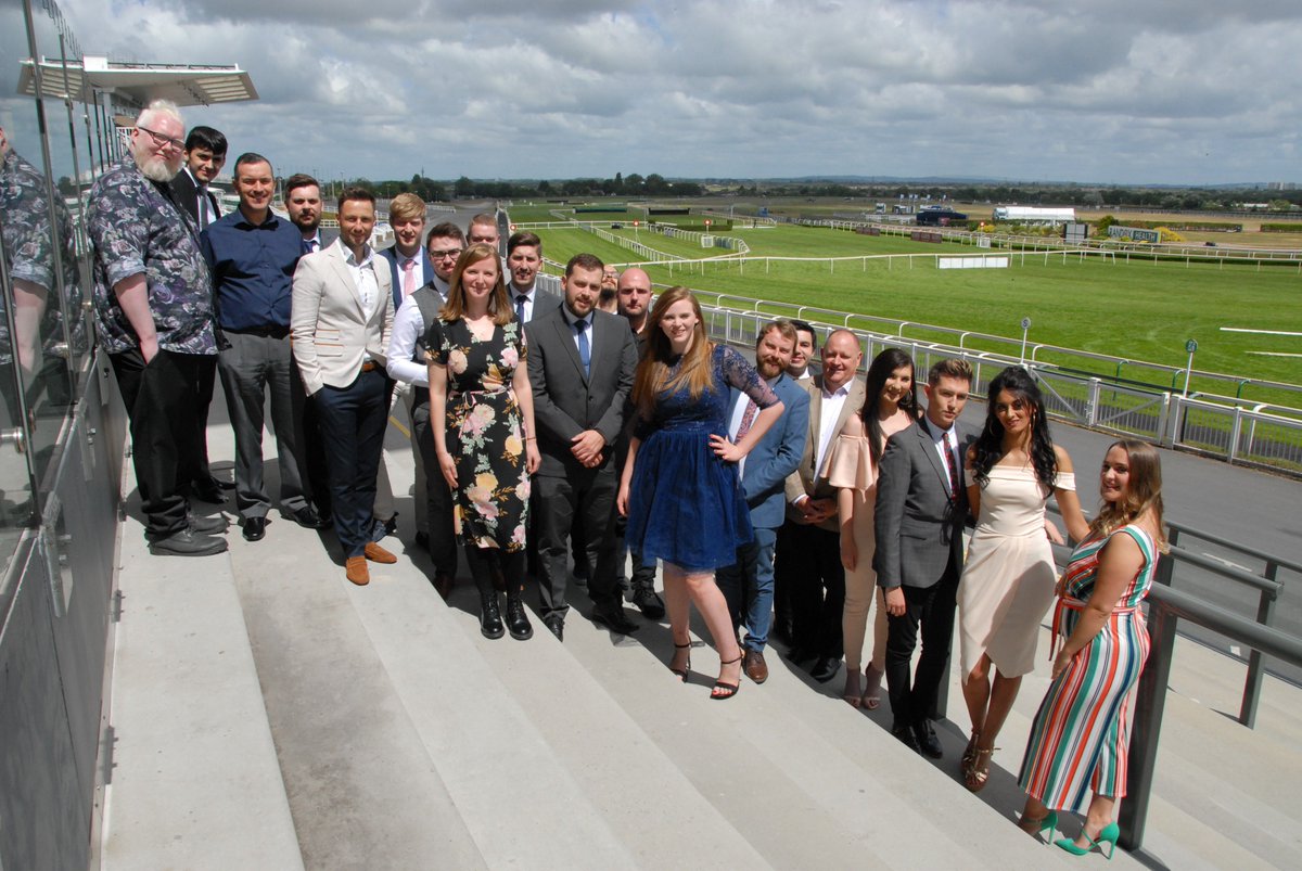 AlderHeyCharity's tweet photo. Want to be a part of Liverpool’s biggest event? 🏇🏇🏇 WE NEED YOU to help out during this year’s Grand National. Could you join us on the 4th, 5th or 6th of April? Get in touch with our @EllieAlderHey on 0151 252 5716 or email corporate@alderheycharity.org 🏇🏇🏇 https://t.co/FnAfRMebx3