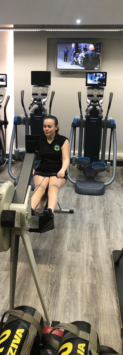OngarPe's tweet photo. The Ongar Academy are developing their fitness further by going into the community and using @PlacesLeisure gym. Thank you! #ASchoolForTheCommunity #Gym #healthandfitness 💪🏼 https://t.co/FLsOHjjcpU