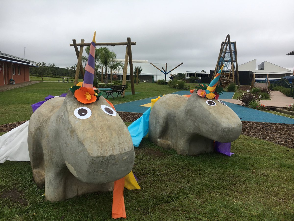 BryanBibbysmith's tweet photo. Capricorns on campus, strange happenings at #ISCBrazil https://t.co/IBK7DFwI7D