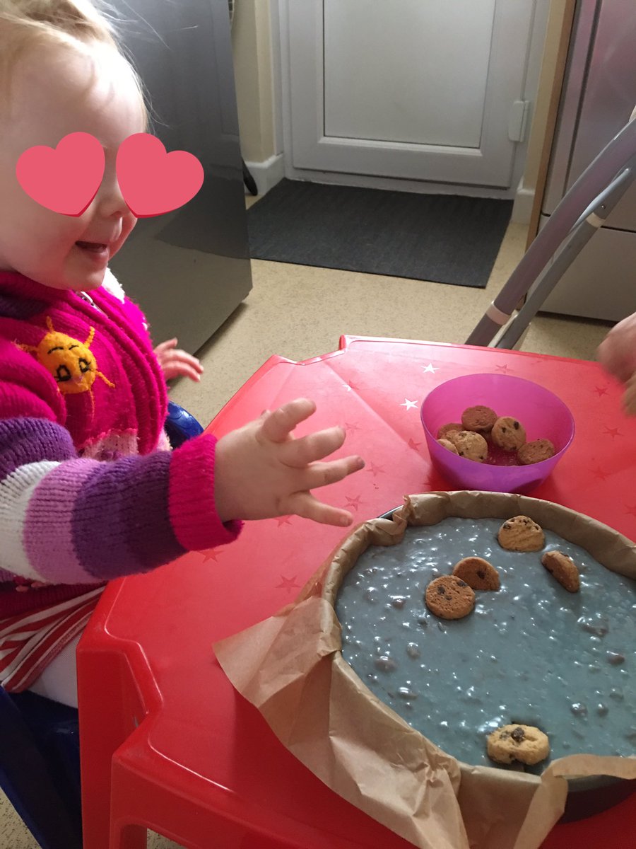 BluebirdsLittle's tweet photo. Homemade Cookie Monster fudge😋 https://t.co/TrmzW1Ld7V