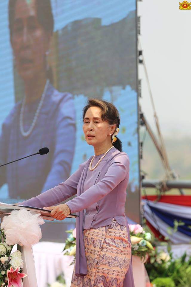 OoKoLinn3's tweet photo. #StateCounsellor #DawAungSanSuuKyi #Myanmar
https://t.co/6LncfYzMG4 https://t.co/XEP8Q4A4yf
