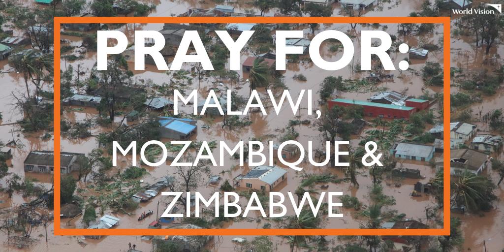 Please share your prayers for 2.5 million people across #Mozambique, #Malawi and #Zimbabwe who have been affected by #CycloneIdai 🙏🙏. We’re on the ground working to reach children and families who need us most: wvi.org/pressrelease/c…