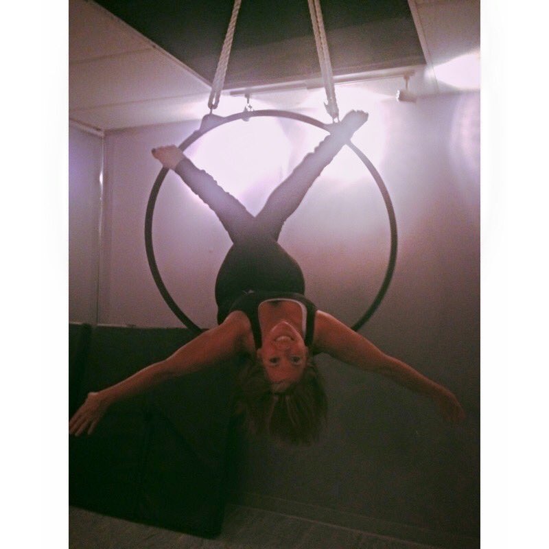 DivasWinchester's tweet photo. Aerial hoop fun!  Who’s ready? #aerialhoop #dazzlingdivafitness #hooplove #lyralove https://t.co/jO7qhp3sm5