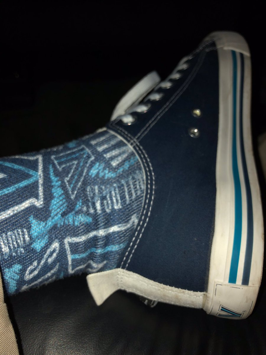 JasonKern's tweet photo. MiniMe @JosephKern_S1 is ready for #MarchMadness sporting his #NovaNation apparel on the way to school. @NovaMBB @VUCoachJWright @NovaManager #FutureWildcat #FutureManager @SKICKSsneakers https://t.co/F6kfoNP3J3
