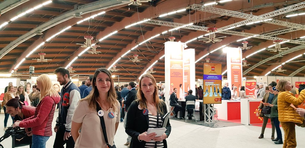 polemadigit's tweet photo. #forumTAF en ce moment a Perpignan. Belle affluence pour les chercheurs d emploi et les recruteurs. Espace digit@l @emploistore en place. https://t.co/TrcVNxgfyj