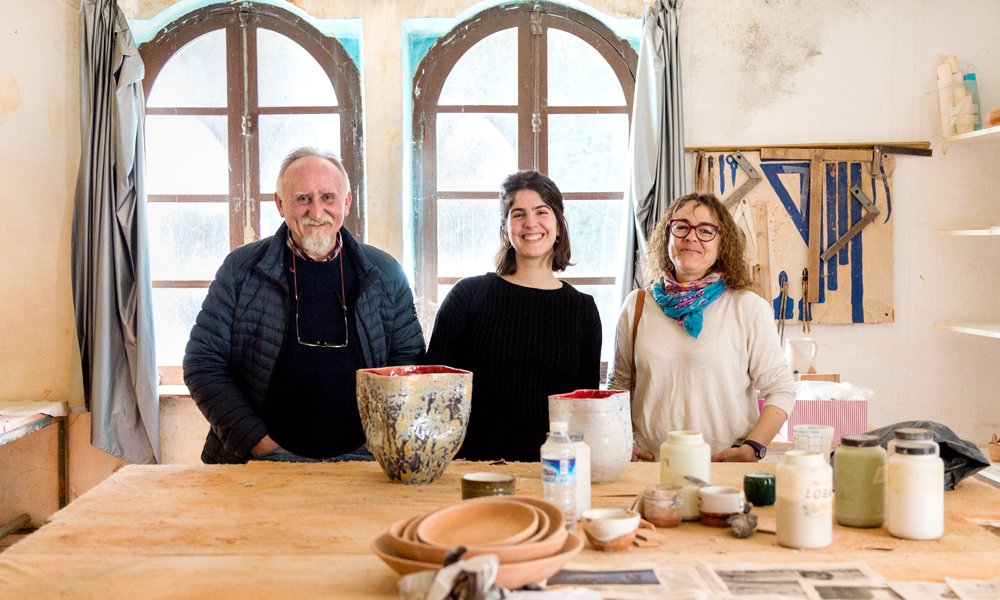 2018an Debako Arte Eskola ixtea erabaki zuen udalak. <a href="/ArteEskola/">Arte Eskola Bizirik</a> bizirik plataformak egoera horri buelta emateko jardunaldiak antolatu ditu martxoaren 23an argia.eus/argia-astekari…

Arte Eskolaren ibilbidea errepasatu dugu, 1970ean Jorge Oteizak bultzatuta sortu zenetik hona