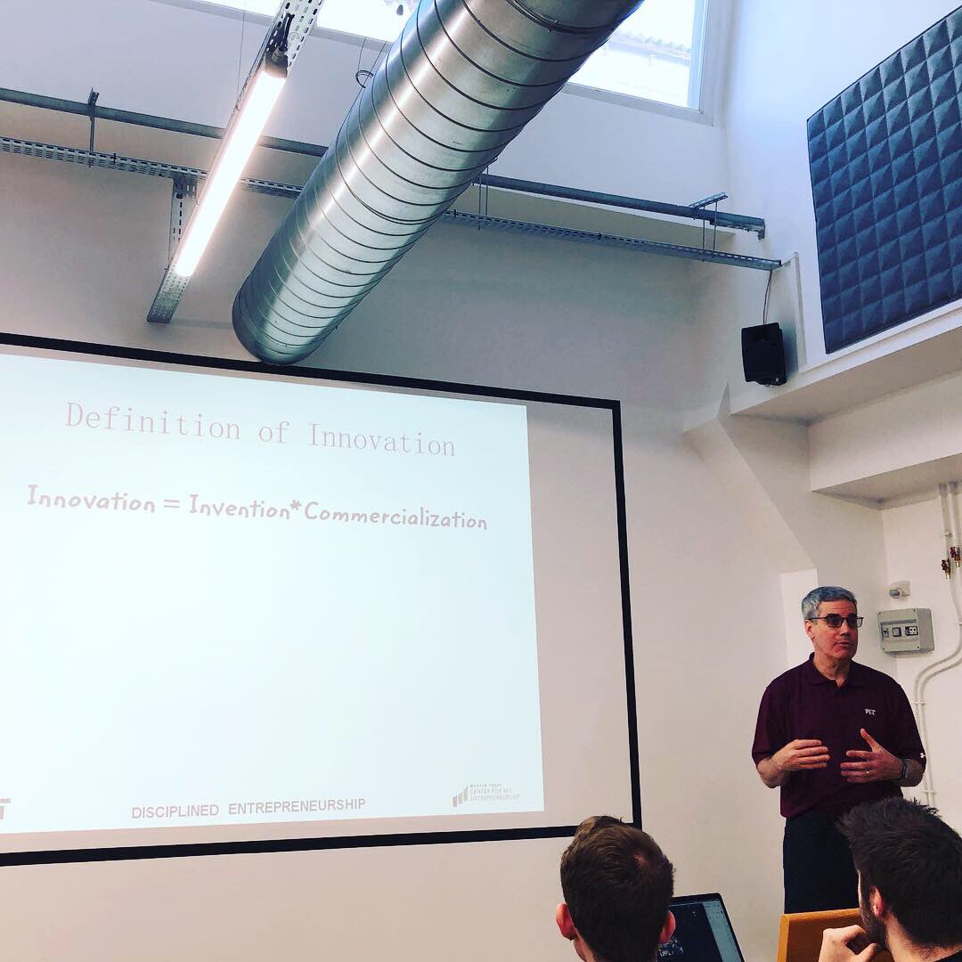 LeaPeersman's tweet photo. @BillAulet from @MIT teaching #disciplinedentrepreneurship at @hetic for the launch of the #HeticEntrepreneurshipCenter #rewirethesystem #inventtomorrow #behetic https://t.co/FzAXItBsAi
