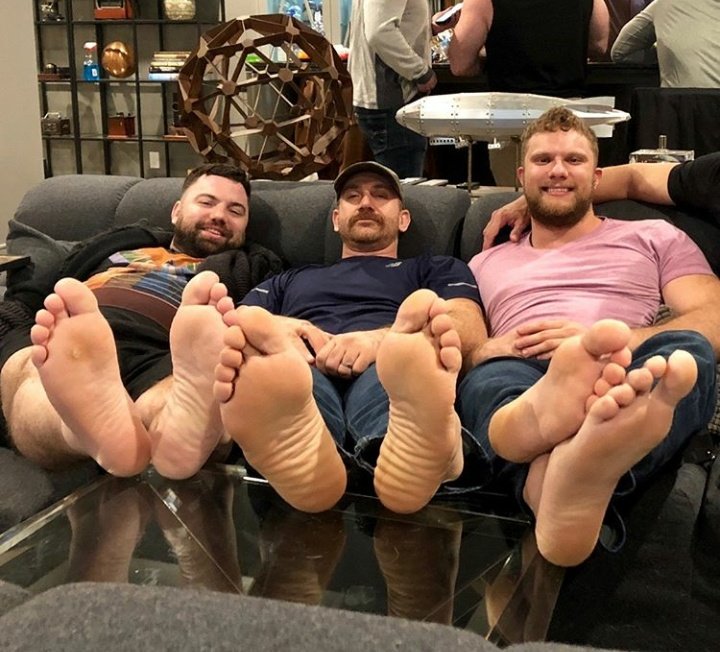 Daddy Gay Porn Feet - feettodie (@intomalefeet) Twitter. feettodie (@intoma...