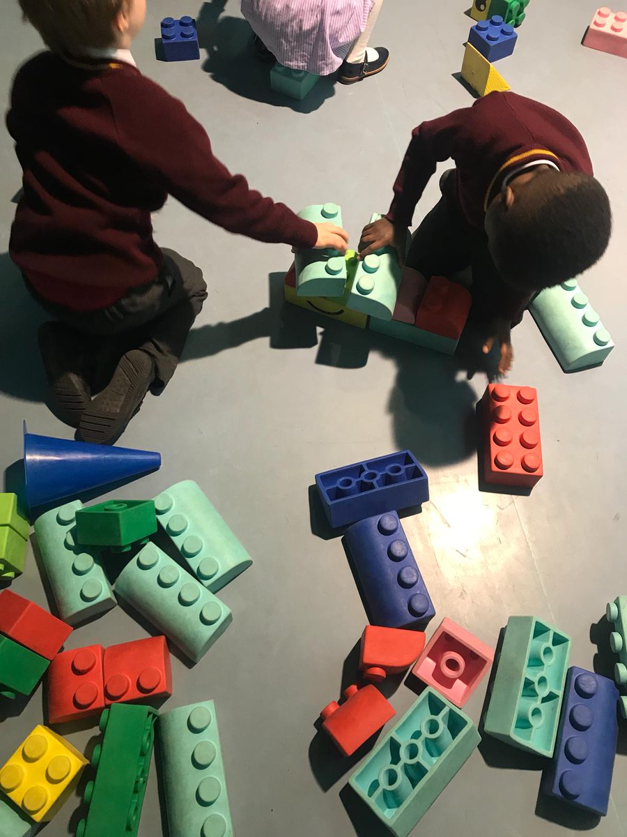 WickhamCourtSch's tweet photo. The children are having a wonderful time at the Science Museum. #wcseyfs #wcstrips #wcsevents #wcsscience https://t.co/J7H7OEVH7E