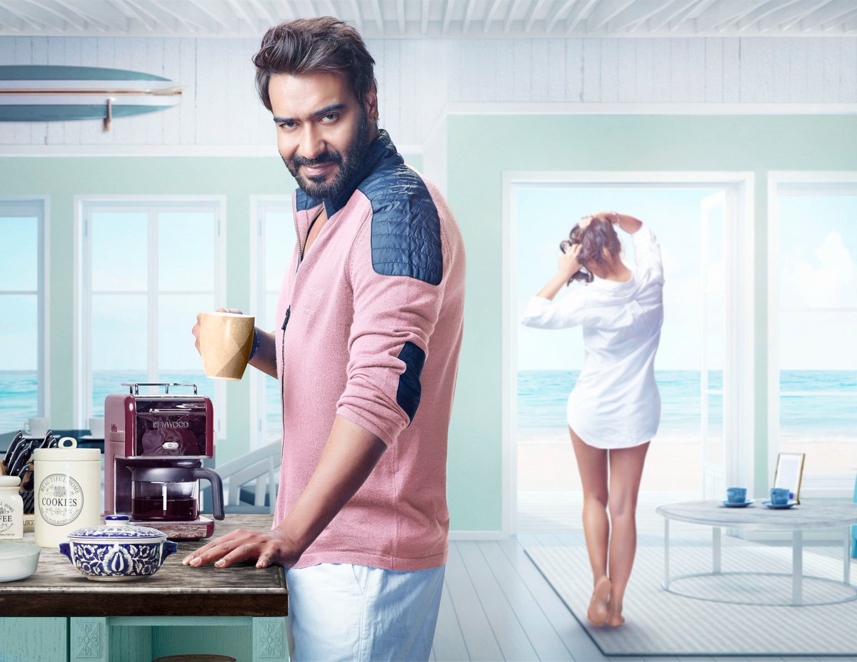 TeamAjayDevgn's tweet photo. Film : @DeDePyaarDe 

Starring : @ajaydevgn #Tabu @Rakulpreet

Directed by : @a_akiv 

Produced by : @LuvFilms @TSeries

Trailer on : 2nd April, 2019

Releasing on : 17th May, 2019

DE DE POSTER DE https://t.co/IStyJHISfd