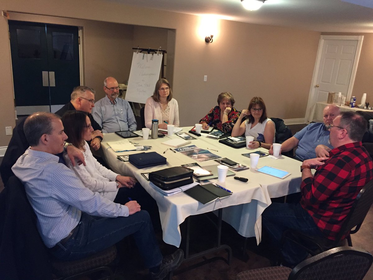MaritimePAOC's tweet photo. Town Hall in Woodstock with some great people (KJ) https://t.co/Hy91Ct3Pea