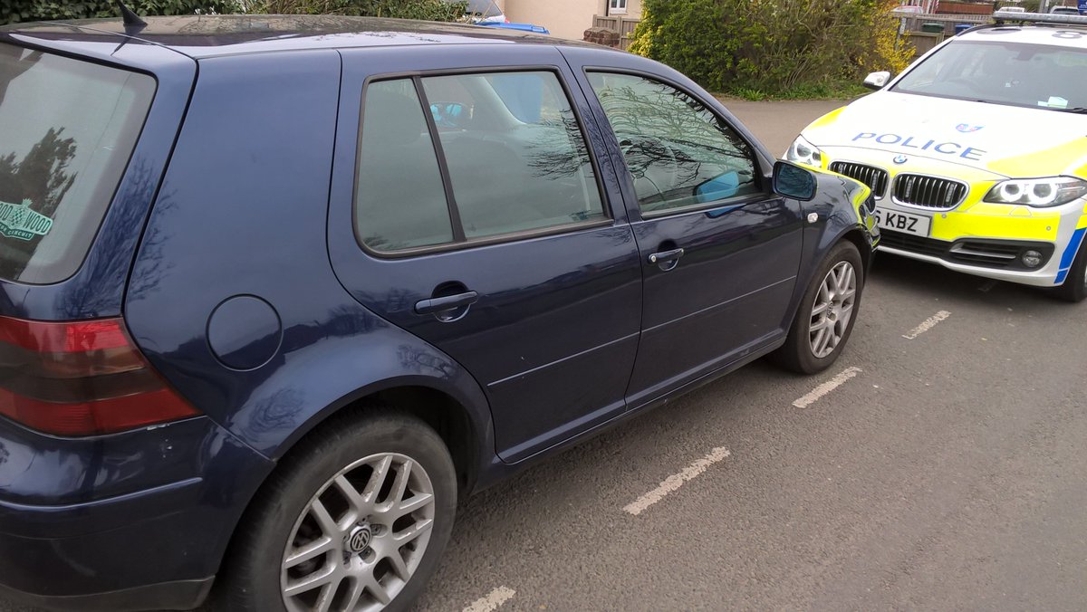 tvprp's tweet photo. Vehicle stopped Oxford Road, Kidlington. No insurance, Expired licence. #notworththerisk #Oxonrp #P4245 #P1079 https://t.co/vfkgmjpqlh