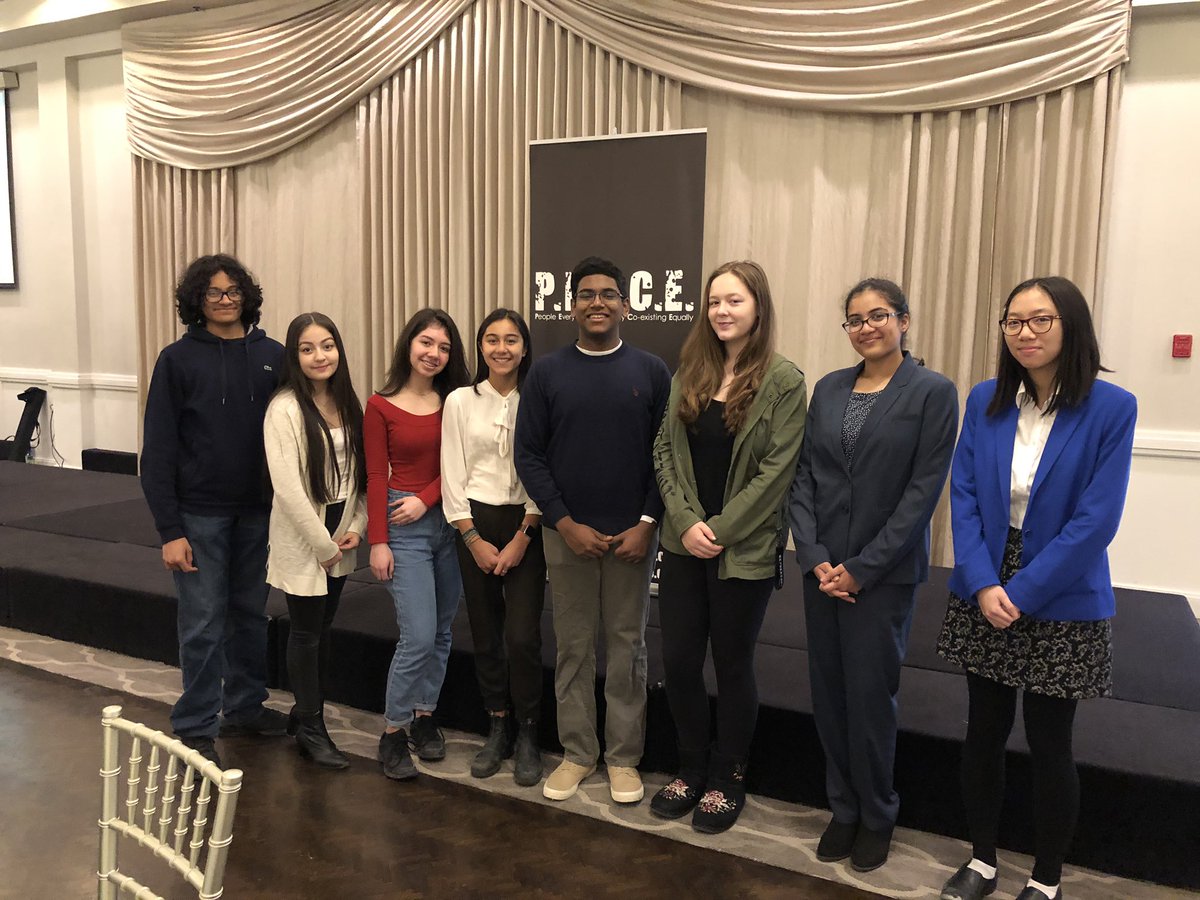 SHLorenzoLee's tweet photo. @CardinalLegerSS representatives excited to be attending the @DPCDSBSchools @DPstudentvoice Leadership Conference. The theme of this year Conference is Unity #dpcdsb #studentvoicedpcdsb #cardinalleger #lancerlearning https://t.co/N2iLry38Xc