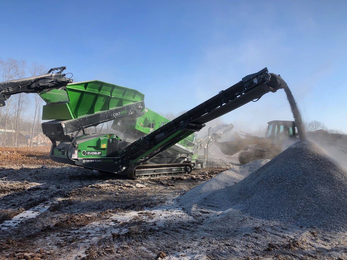 PowerscreenCS's tweet photo. EvoQuip Used Equipment @Evo_Quip Colt 1000 2 Deck #screener $215,000.00 👍💥👌☎️1-800-227-0534 #powerscreensales #powerscreenused #certifiedpowerscreen #compactwithimpact https://t.co/a0UnnVoLNq https://t.co/balBm5gsLm