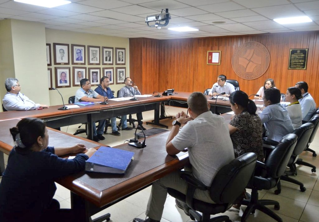 CTEcuador's tweet photo. En el marco de la ejecución del proceso de chatarrización de vehículos y motos en el 2019, se realizó la reunión de planificación, donde se coordinaron las principales acciones a ejecutar para cumplir con el cronograma establecido para tal fin.
#CTEContigo https://t.co/bLlecL748z