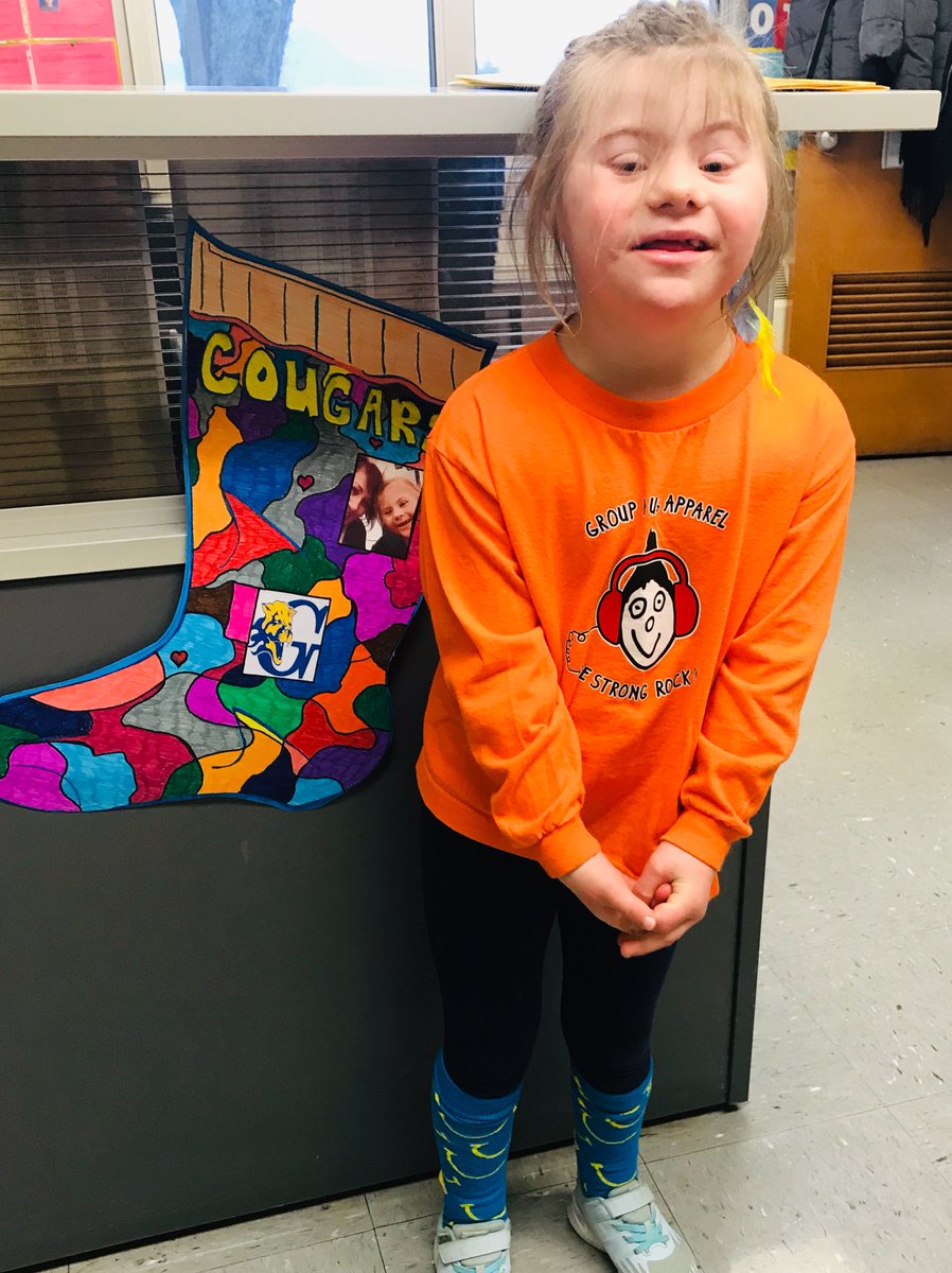 katekav2's tweet photo. My sunshine Brooke and I are Rockin’ our Socks today @GNPS for World Down Syndrome Day!!  Get your crazy socks on to show your support!! 🌼💫💙 @gecdsbpro @GNPSNews @gnps_cougarnews https://t.co/6BHhLnhXXe