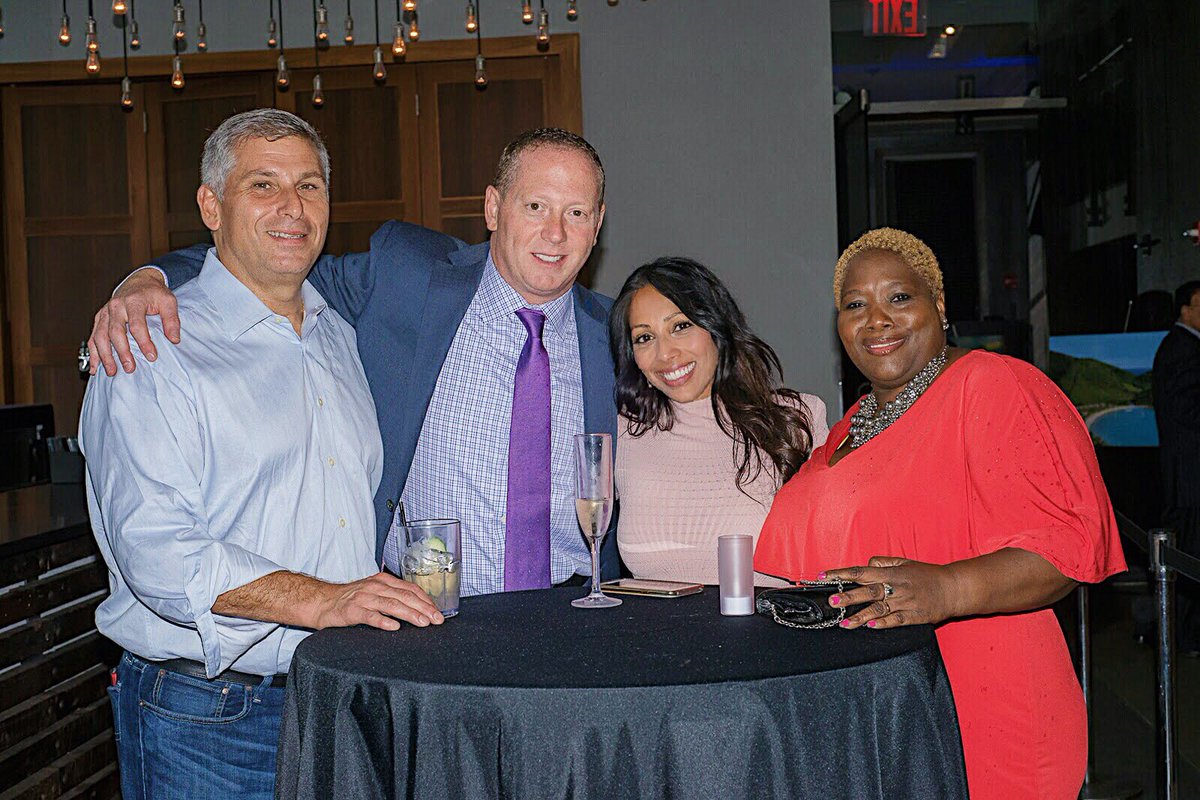 “WE ARE ONE WITH AUTISM”
Shoutouts to board member of PopEarth, Chef &amp; Partner of @taogroup @chefralphtao, THE FOUNDER who is making this all happen @atypicaldeb👏🏻, &amp; chef <a href="/fantabuloslife/">Sunmi Kim</a> for joining us! Thank you for your continued support! #autism #autismawareness #chefslife