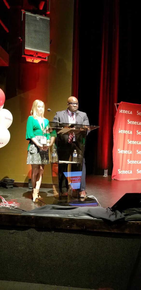 TheresaSeto's tweet photo. "Make it Happen, leadership forum" happening now! Great turnout for a great event! @SenecaCollege @SenecaBusiness @SenecaMarketing #makeithappen #SenecaProud https://t.co/8bMpZbRvJf