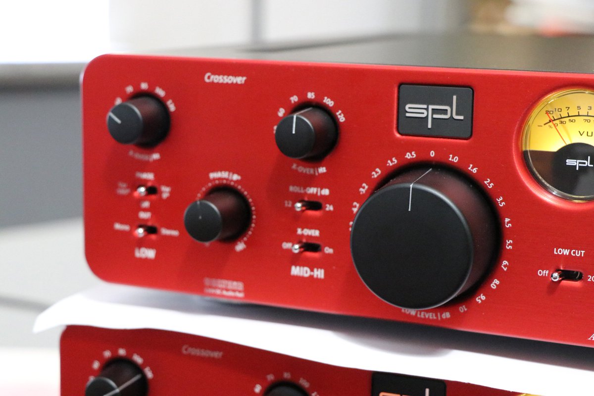 splhifi's tweet photo. The #splCrossover is one of a kind.
It is analog! No DSPs, no AD/DA conversion.
It is active! It fits to all kinds of speakers.
Find more information on the product site π https://t.co/4tLiQnBLqH
#splProfessionalFidelity https://t.co/ov15ZstK5C