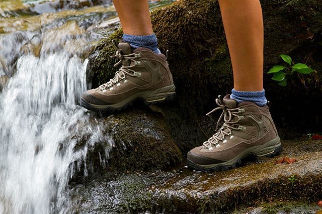 Designed for both comfort and performance, the Keen Women’s Targhee II are perfect for those who live for adventure. Waterproof, contoured, and sporting excellent grip, these are boots which will handle any terrain or temperature.
•
#hiking #adventur… ift.tt/2CzeNMd