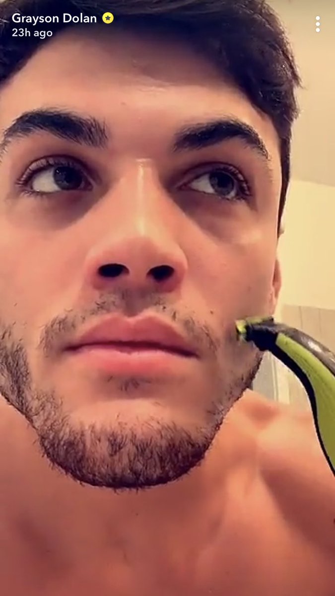 dolanbiebsx's tweet photo. Stache on @GraysonDolan 👨🏻🤔 .....yes 👍🏻 or no 👎🏻 (me personally not a huge fan of the stache alone) https://t.co/Zox6Poh4KD